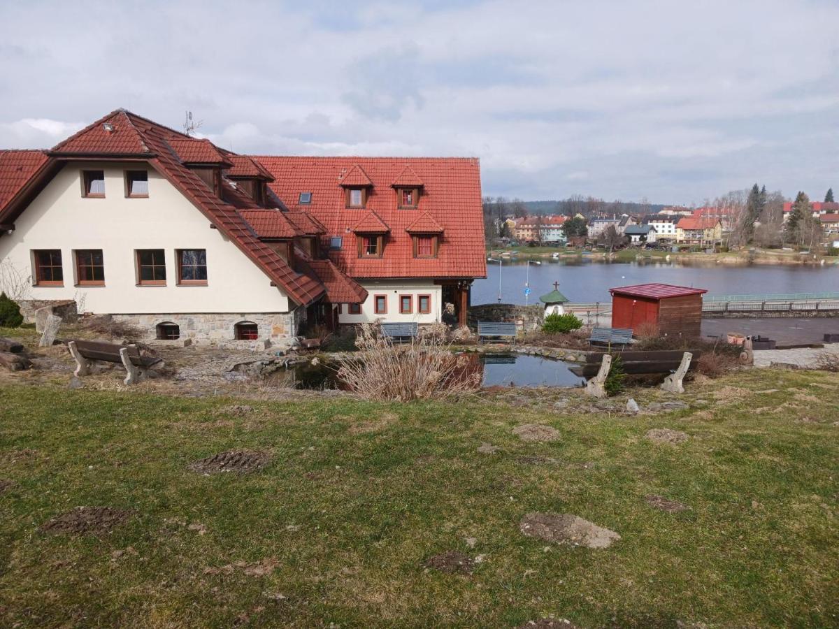 Hotel Leyla Frymburk Exterior foto
